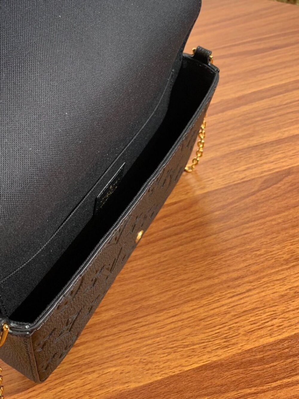 🍷LV FÉLICIE POCHETTE Monogram Empreinte Leather - Picture 7 of 9